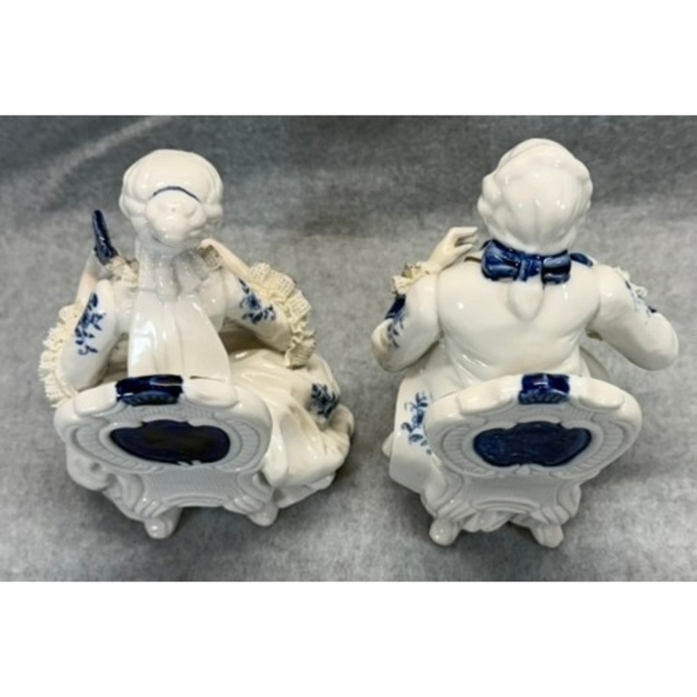 Vintage Blue and White Porcelain Victorian Couple Figurines Gold Gilt Set of 2 - Picture 13 of 16